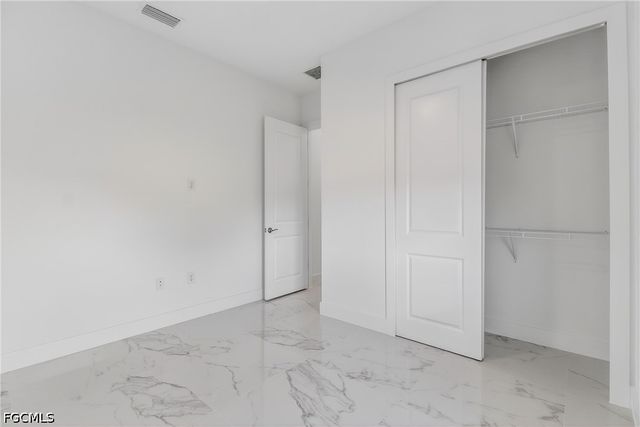 4107 16th ST SW, Lehigh Acres, FL 33976
