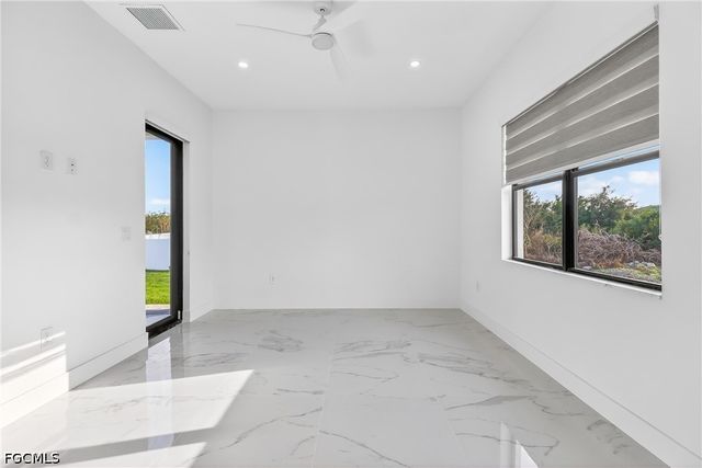 4107 16th ST SW, Lehigh Acres, FL 33976