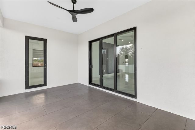 4107 16th ST SW, Lehigh Acres, FL 33976