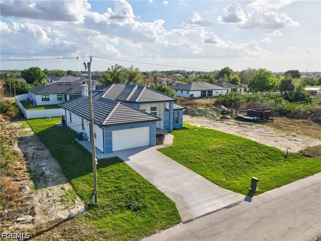 4107 16th ST SW, Lehigh Acres, FL 33976