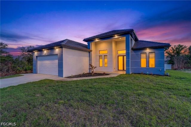 4107 16th ST SW, Lehigh Acres, FL 33976