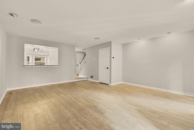7553 CHRISLAND CV, Falls Church, VA 22042
