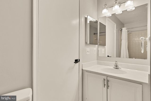 7553 CHRISLAND CV, Falls Church, VA 22042