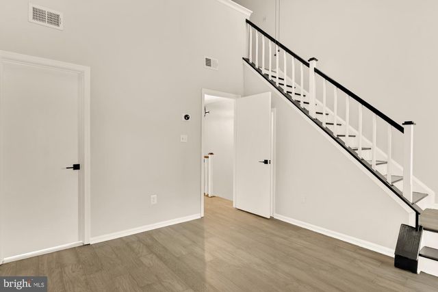 7553 CHRISLAND CV, Falls Church, VA 22042