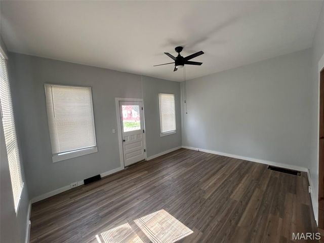 14 N 15th Street, Belleville, IL 62220