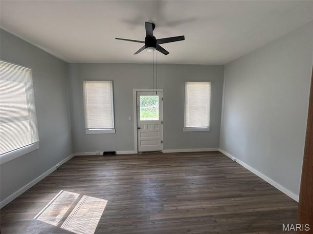 14 N 15th Street, Belleville, IL 62220