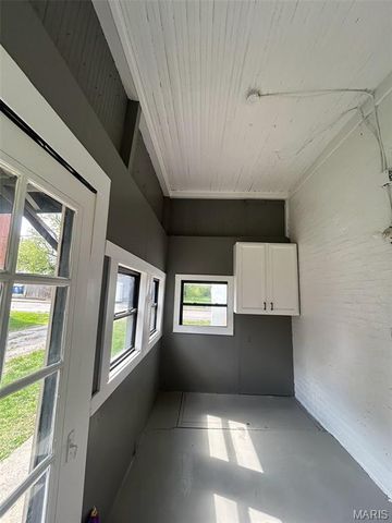 14 N 15th Street, Belleville, IL 62220