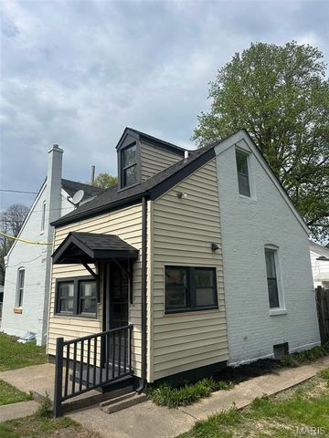 14 N 15th Street, Belleville, IL 62220