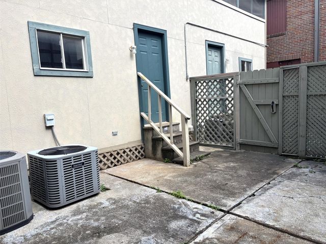 3918 Driscoll Street, Houston, TX 77098