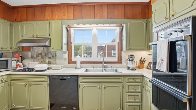 505 4th Ave, Fayetteville, TN 37334