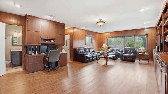 505 4th Ave, Fayetteville, TN 37334