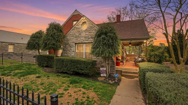 505 4th Ave, Fayetteville, TN 37334