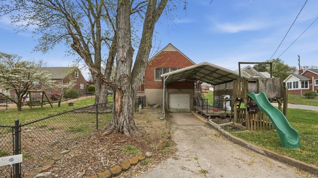 505 4th Ave, Fayetteville, TN 37334