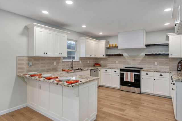 288 River Pass Drive, Marshfield, MO 65706