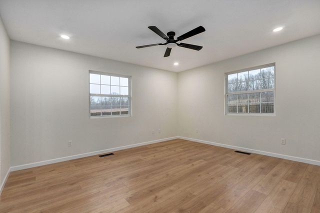 288 River Pass Drive, Marshfield, MO 65706