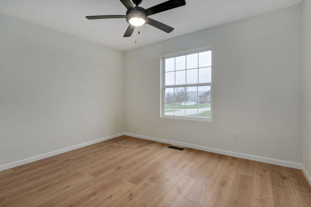 288 River Pass Drive, Marshfield, MO 65706