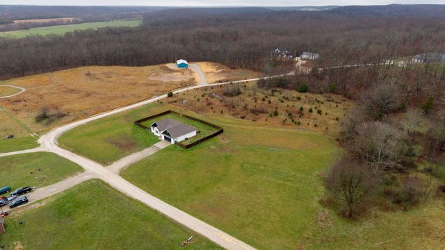 288 River Pass Drive, Marshfield, MO 65706