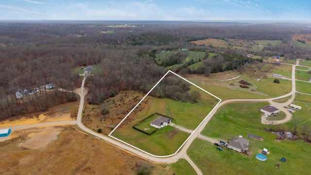 288 River Pass Drive, Marshfield, MO 65706