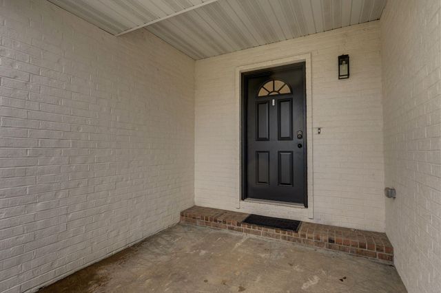 288 River Pass Drive, Marshfield, MO 65706