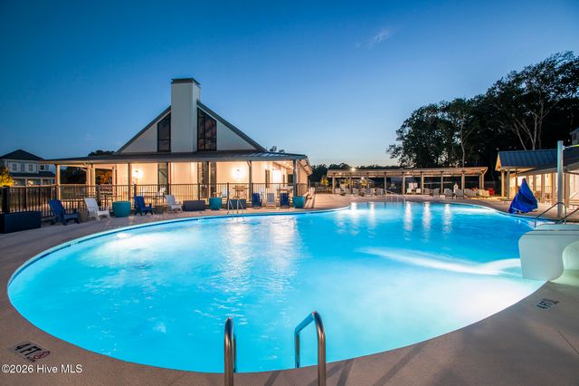 102 Freedom Park Road, Beaufort, NC 28516