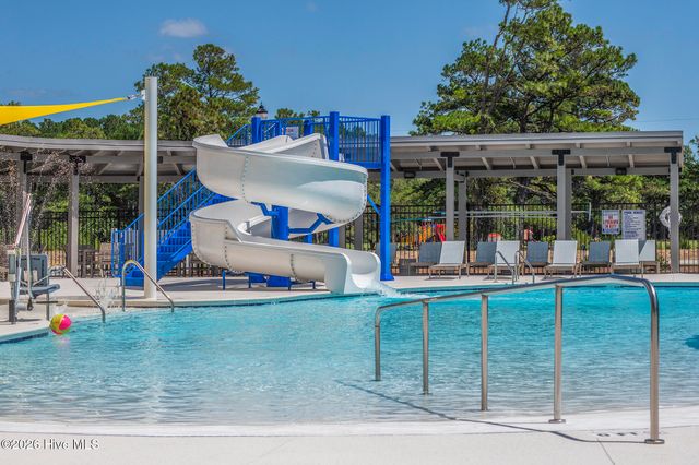 102 Freedom Park Road, Beaufort, NC 28516