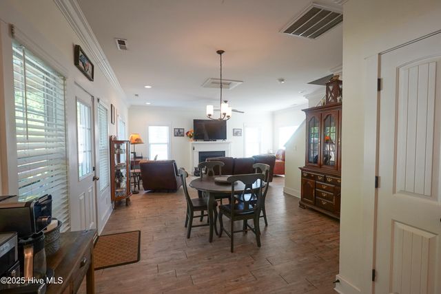 215 Chestwood Drive, Hubert, NC 28539