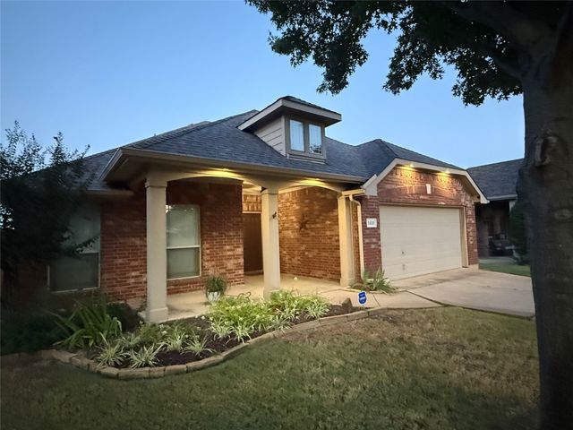 1410 Fox Glen Trail, Mansfield, TX 76063