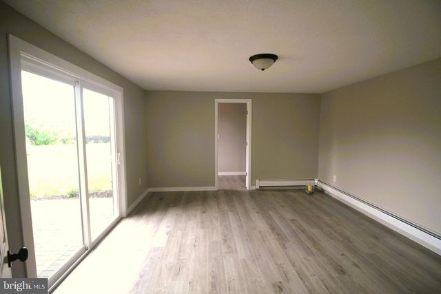 98 CHURCH RD, Titusville, NJ 08560