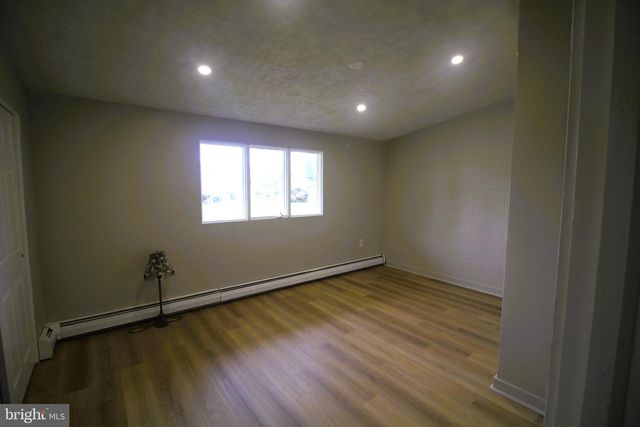 98 CHURCH RD, Titusville, NJ 08560