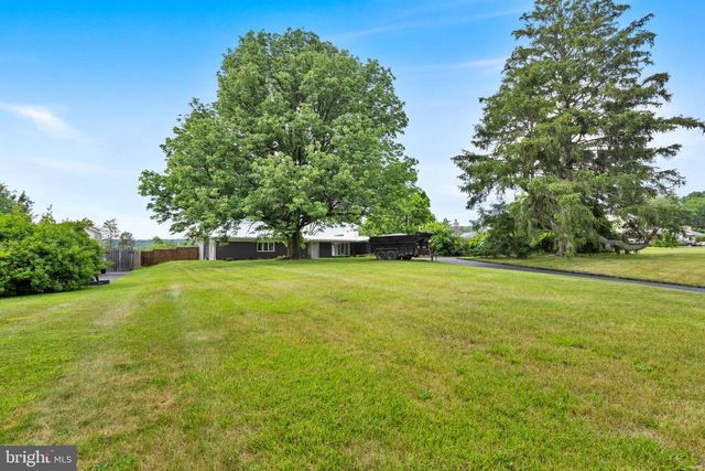 98 CHURCH RD, Titusville, NJ 08560