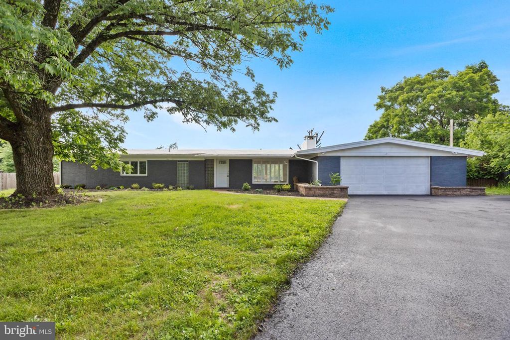 98 CHURCH RD, Titusville, NJ 08560