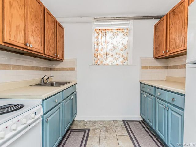 1858 Phelan Place, Bronx, NY 10453