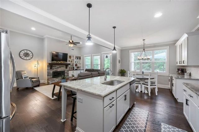 115 Rowboat Drive, Fayetteville, GA 30215