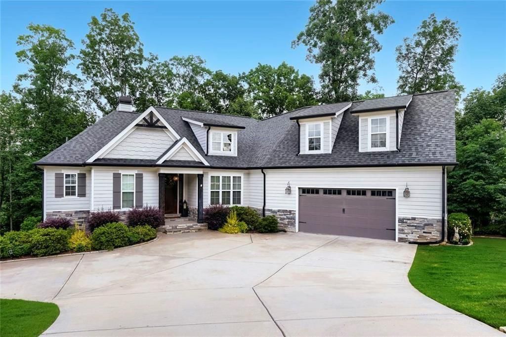 115 Rowboat Drive, Fayetteville, GA 30215