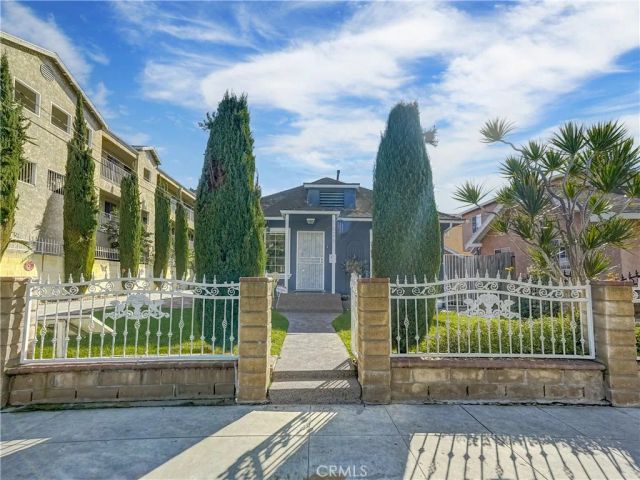 1626 E 6th, Long Beach, CA 90802