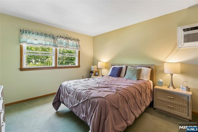 4 Dogwood Terrace, Wayne, NJ 07470