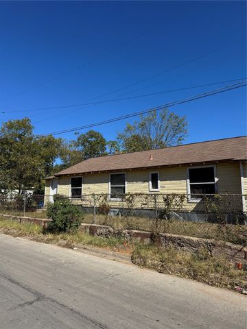 4701 Collins Avenue, Dallas, TX 75210