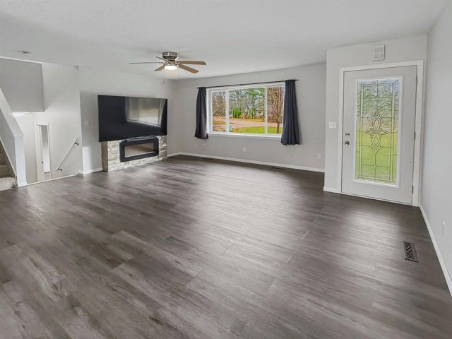 6811 ARBOR HAVEN LANE, Wisconsin Rapids, WI 54494