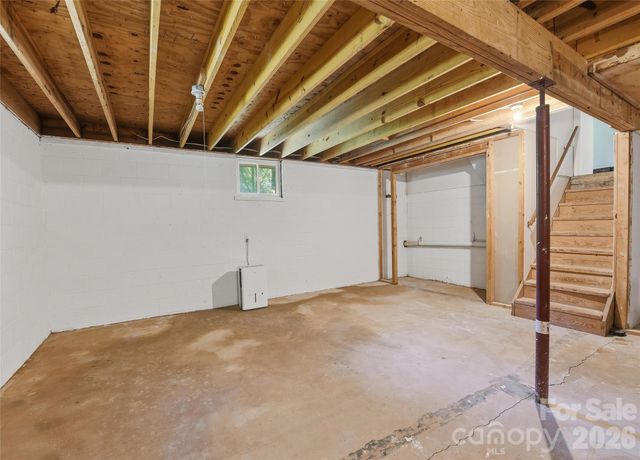 1296 N Country Club Drive, Cullowhee, NC 28723