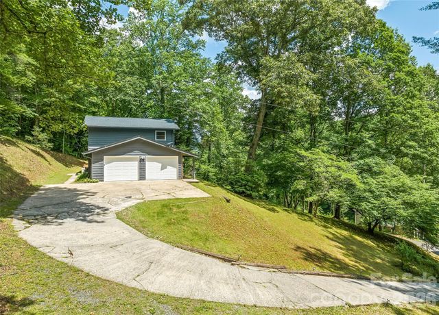 1296 N Country Club Drive, Cullowhee, NC 28723