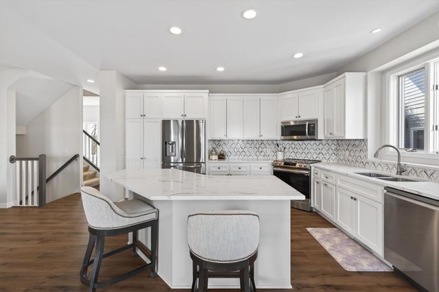 661 Sandstone Circle, Orono, MN 55356