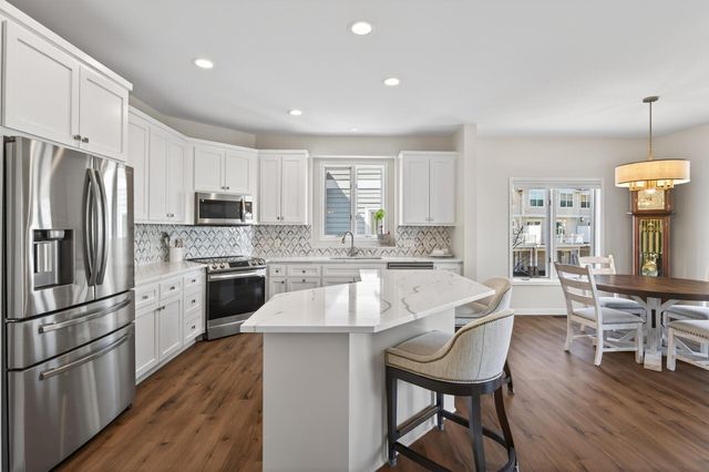 661 Sandstone Circle, Orono, MN 55356