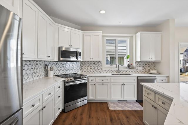 661 Sandstone Circle, Orono, MN 55356