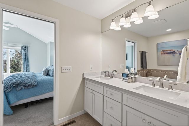 661 Sandstone Circle, Orono, MN 55356