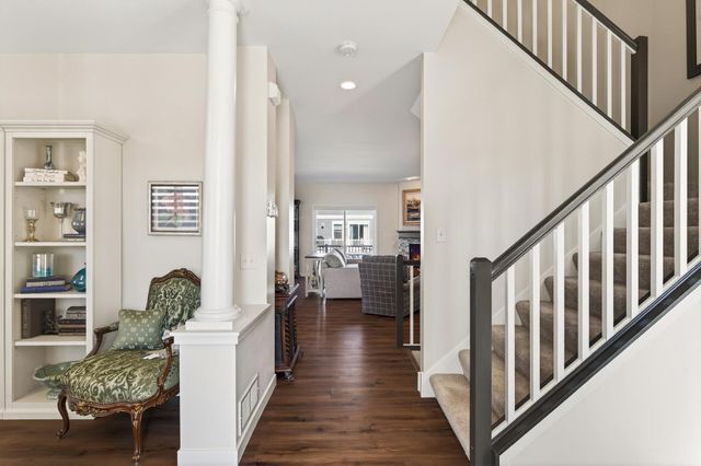 661 Sandstone Circle, Orono, MN 55356