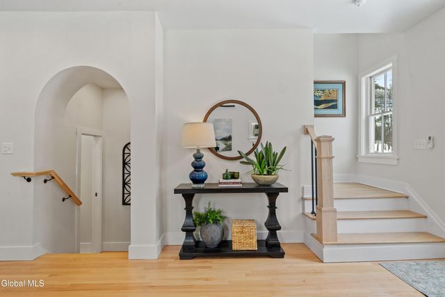 182 Excelsior Avenue 5, Saratoga Springs, Outside, NY 12866