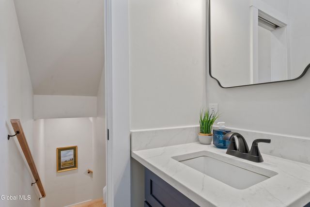 182 Excelsior Avenue 5, Saratoga Springs, Outside, NY 12866