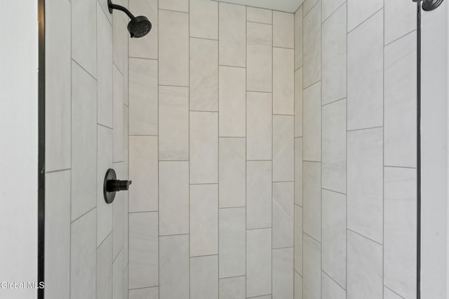 182 Excelsior Avenue 5, Saratoga Springs, Outside, NY 12866