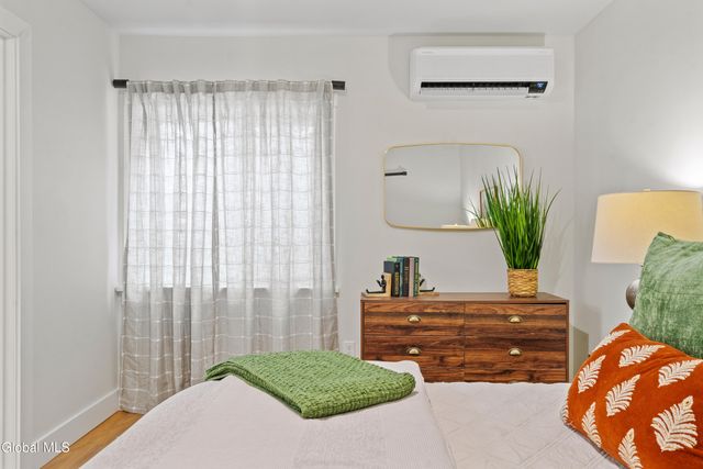 182 Excelsior Avenue 5, Saratoga Springs, Outside, NY 12866