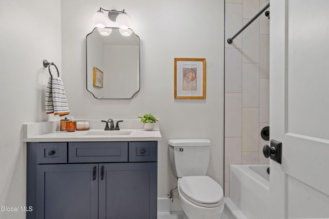 182 Excelsior Avenue 5, Saratoga Springs, Outside, NY 12866